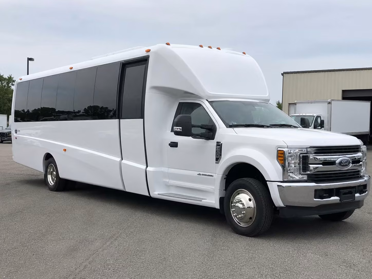 15 passenger minibus