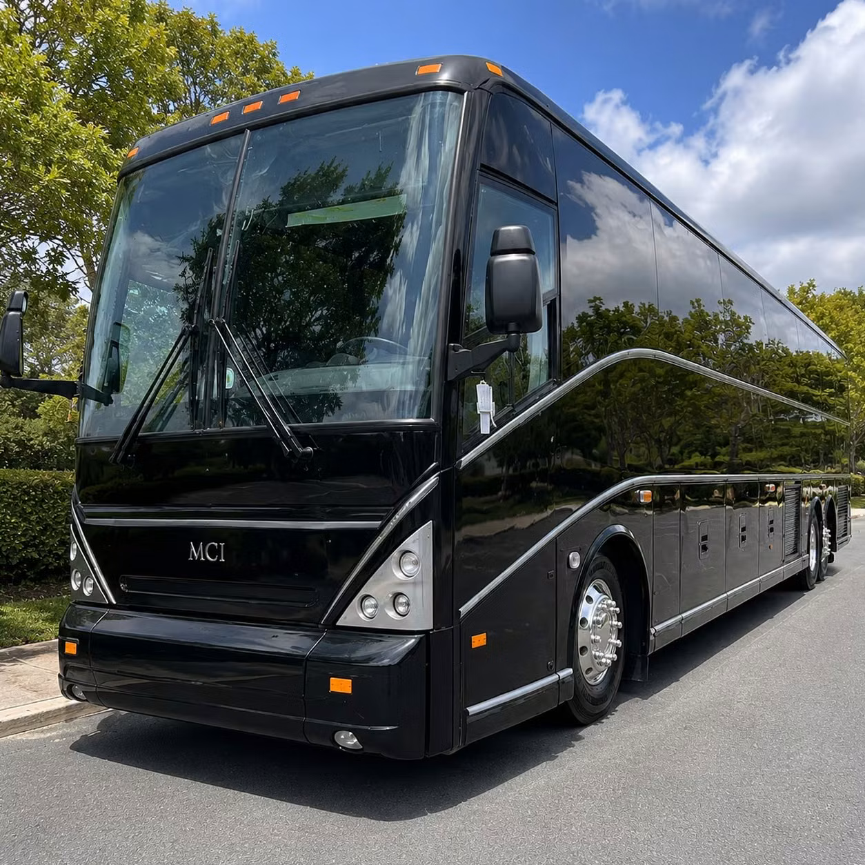 airport transfer shuttles from lakewood to denver international airport