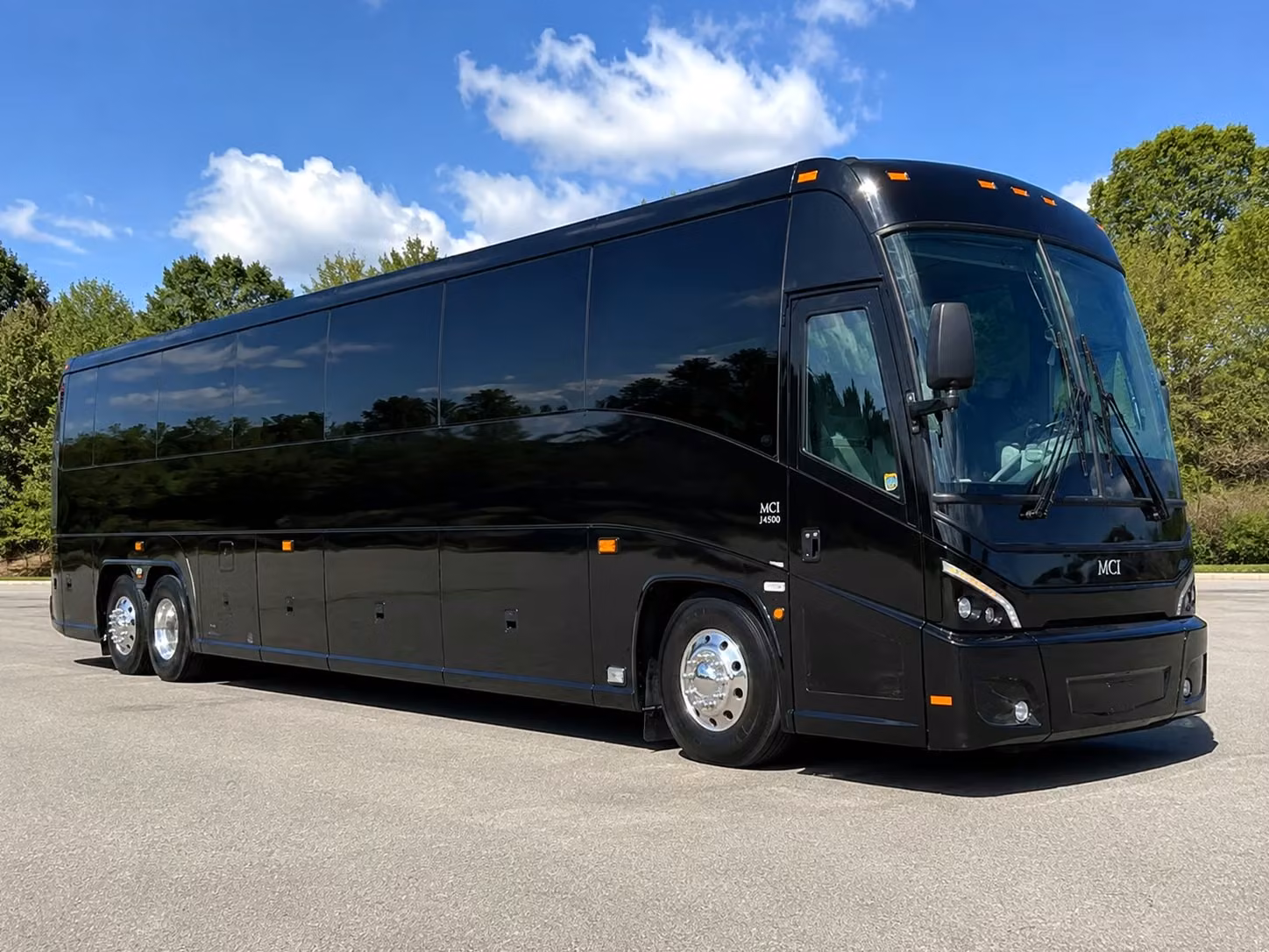 corporate shuttles and employee transportation for lakewood businesses