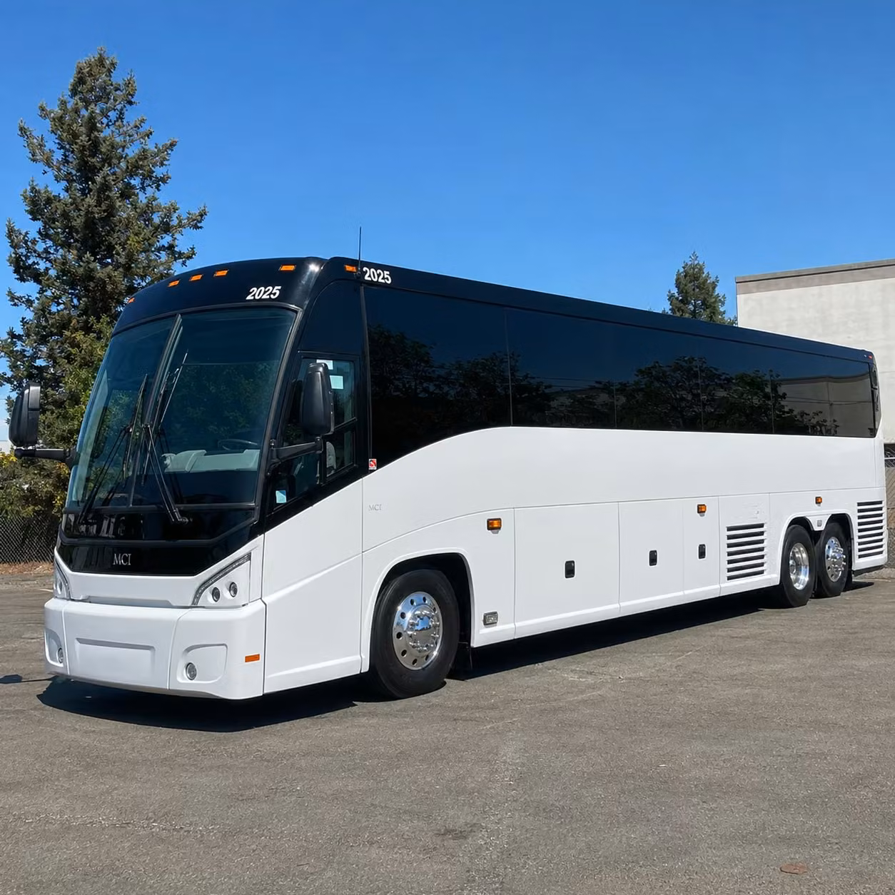 weekly senior and congregation shuttle services for lakewood churches